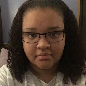 Meet your Posher, Krystal